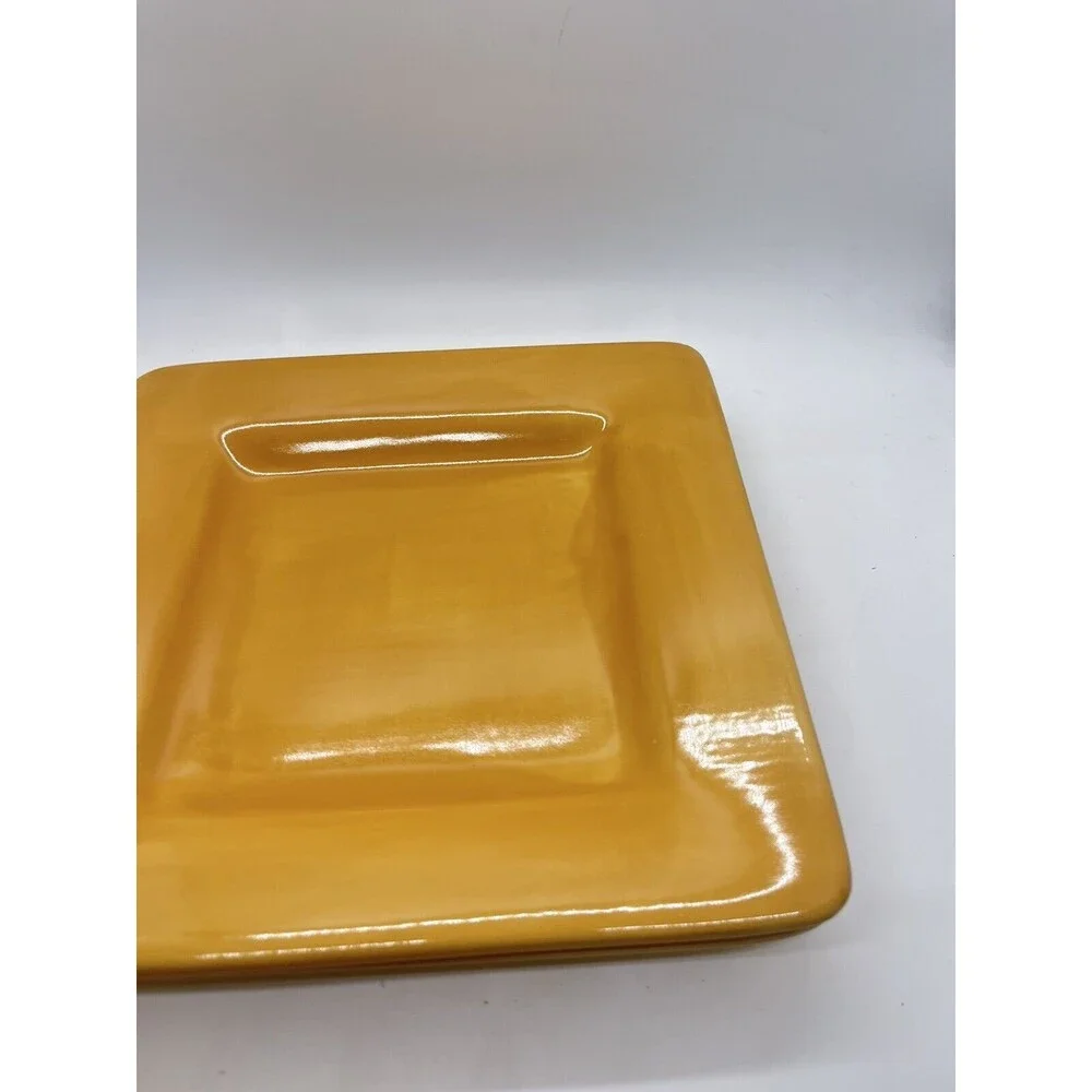 Set of (4) - Pottery Barn Outlet - Salad Plates - 8
